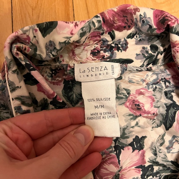 Vintage Victoria’s Secret 100% Silk 3 Piece Sleep Set Size Small - Picture 4 of 5